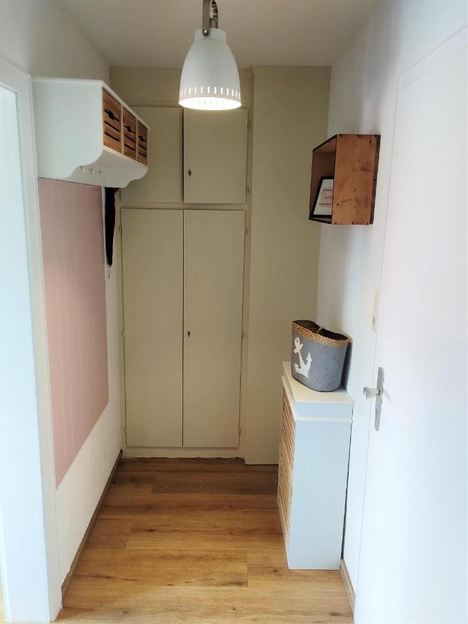 Ferienwohnung Alte Schule Ruhwarden Bagian luar foto